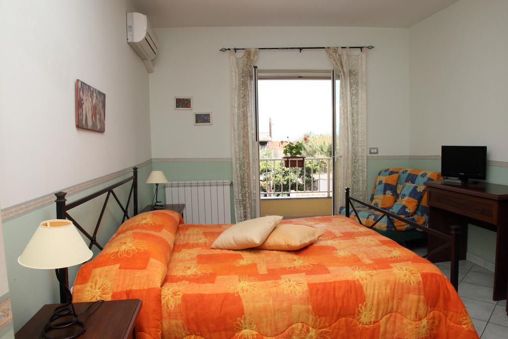 פורצ'י סיקולו Bed And Breakfast Gigi חדר תמונה